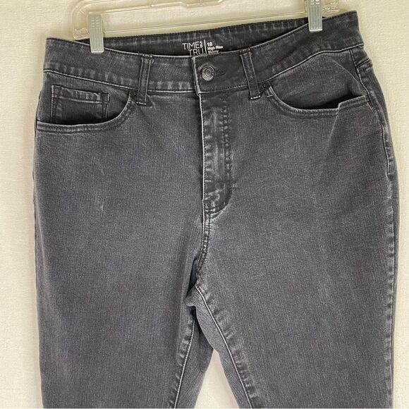 Time & Tru Jeans Women’s Black High Rise Skinny 5 Pockets Stretch Denim 18 - Picture 3 of 8